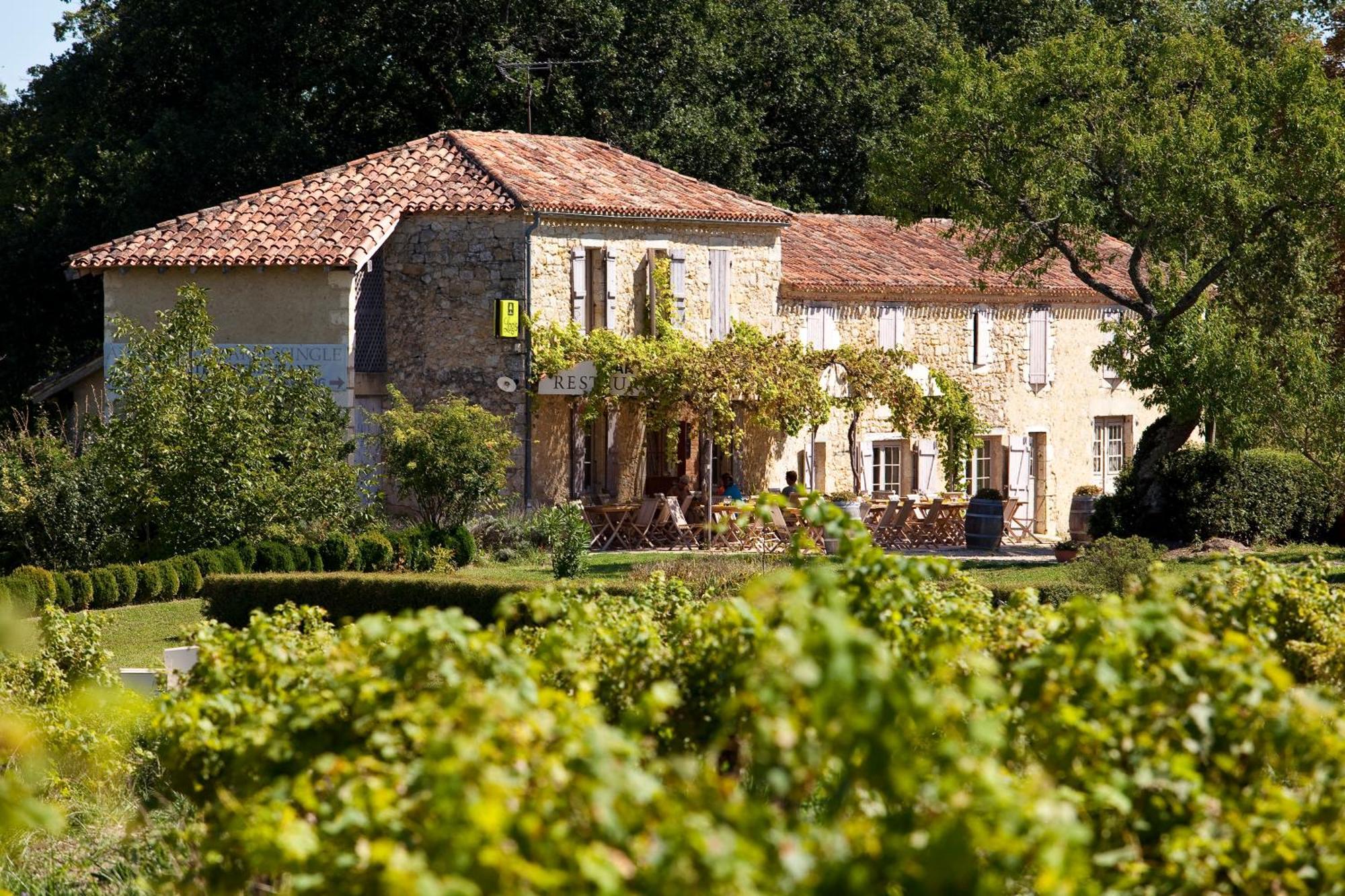 Logis L'Auberge De Larressingle Buitenkant foto