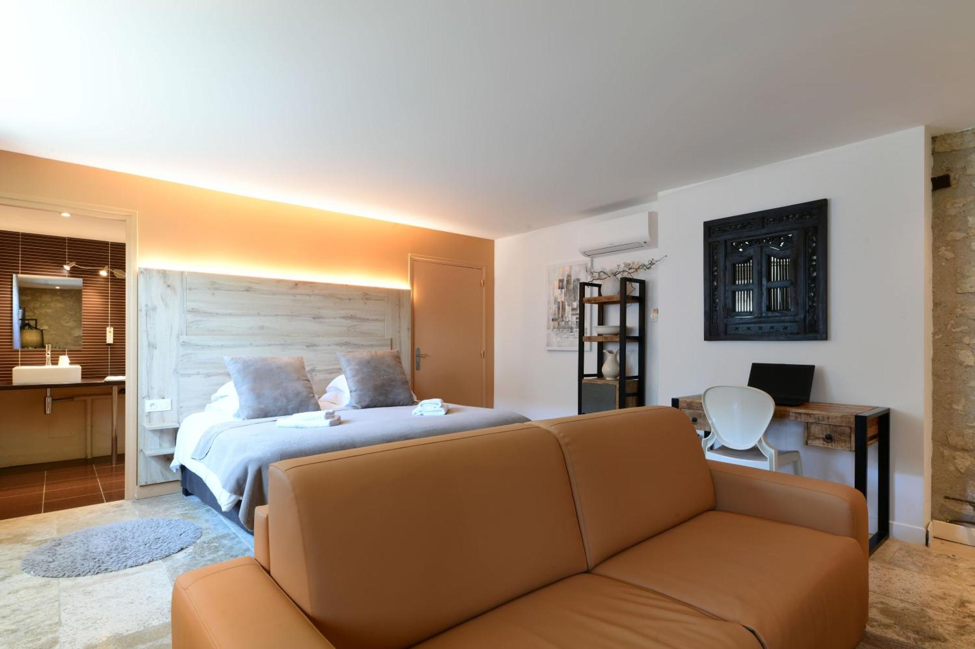 Logis L'Auberge De Larressingle Buitenkant foto