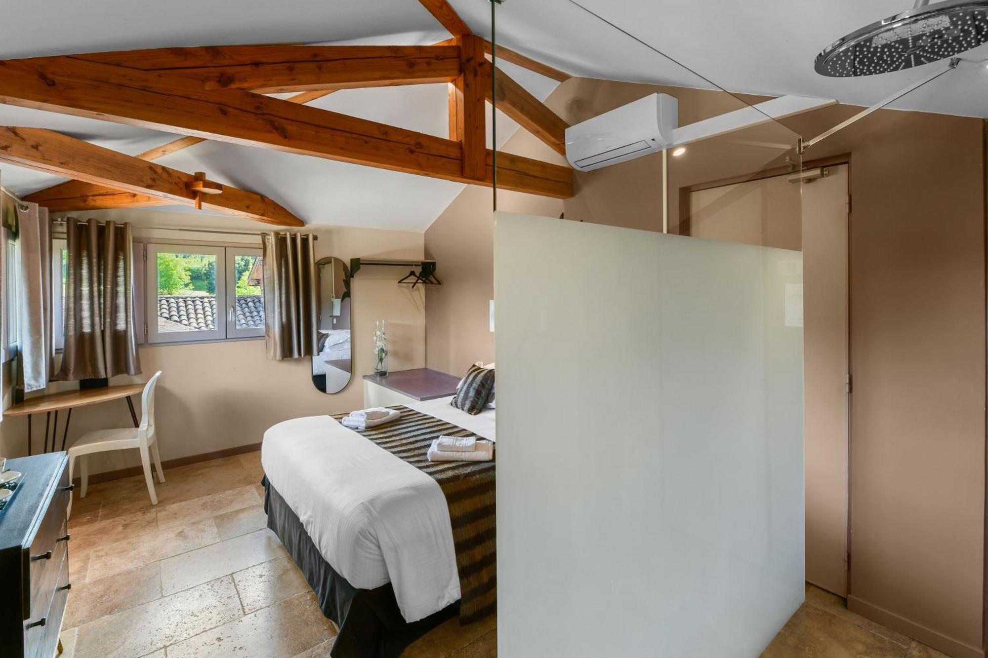 Logis L'Auberge De Larressingle Buitenkant foto